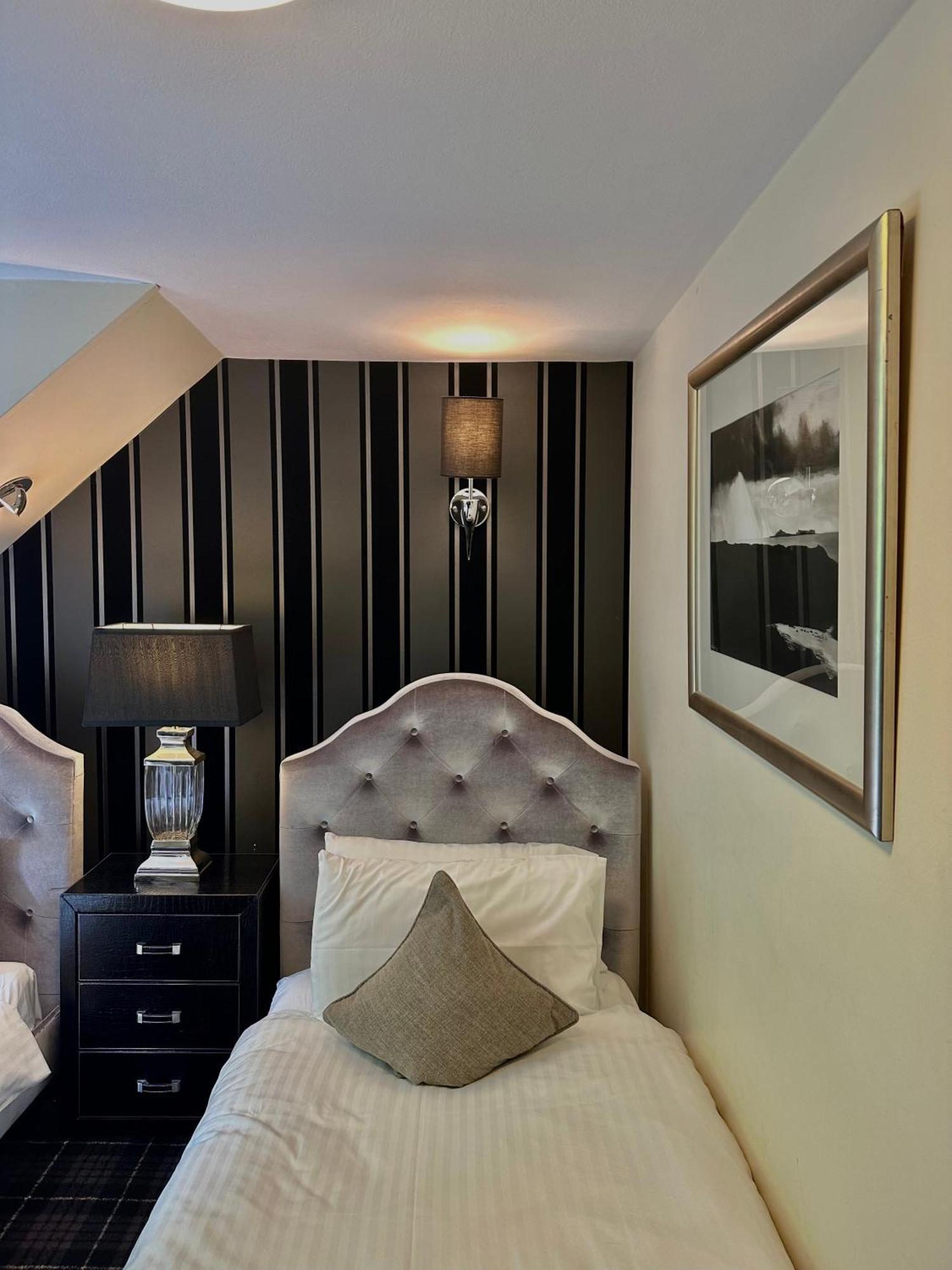 The Tobermory Hotel المظهر الخارجي الصورة