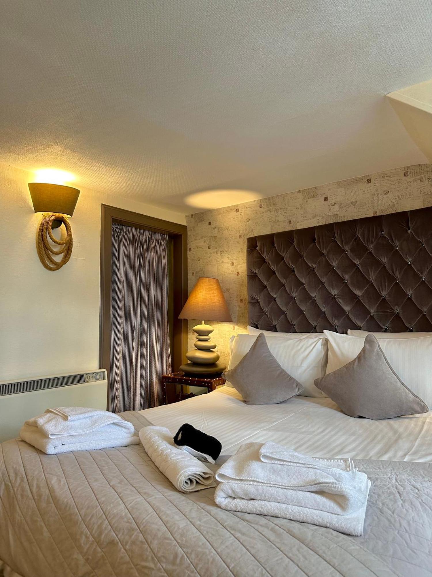 The Tobermory Hotel المظهر الخارجي الصورة